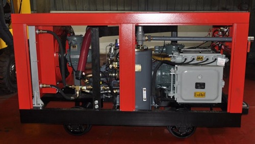 移動螺杆空壓機(jī)MLGF21/8-132G内部構造