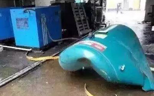 空壓(ya)機儲氣(qì)罐爆炸(zha)事故